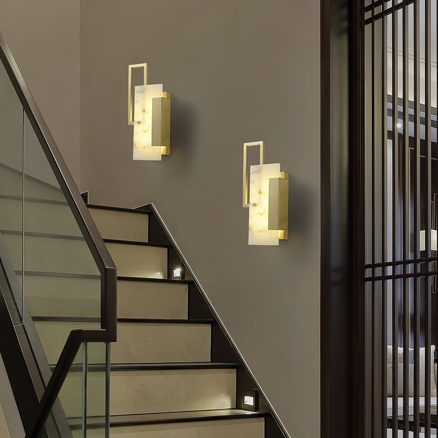 Alabaster Wall Sconce with Modern Craftsmanship