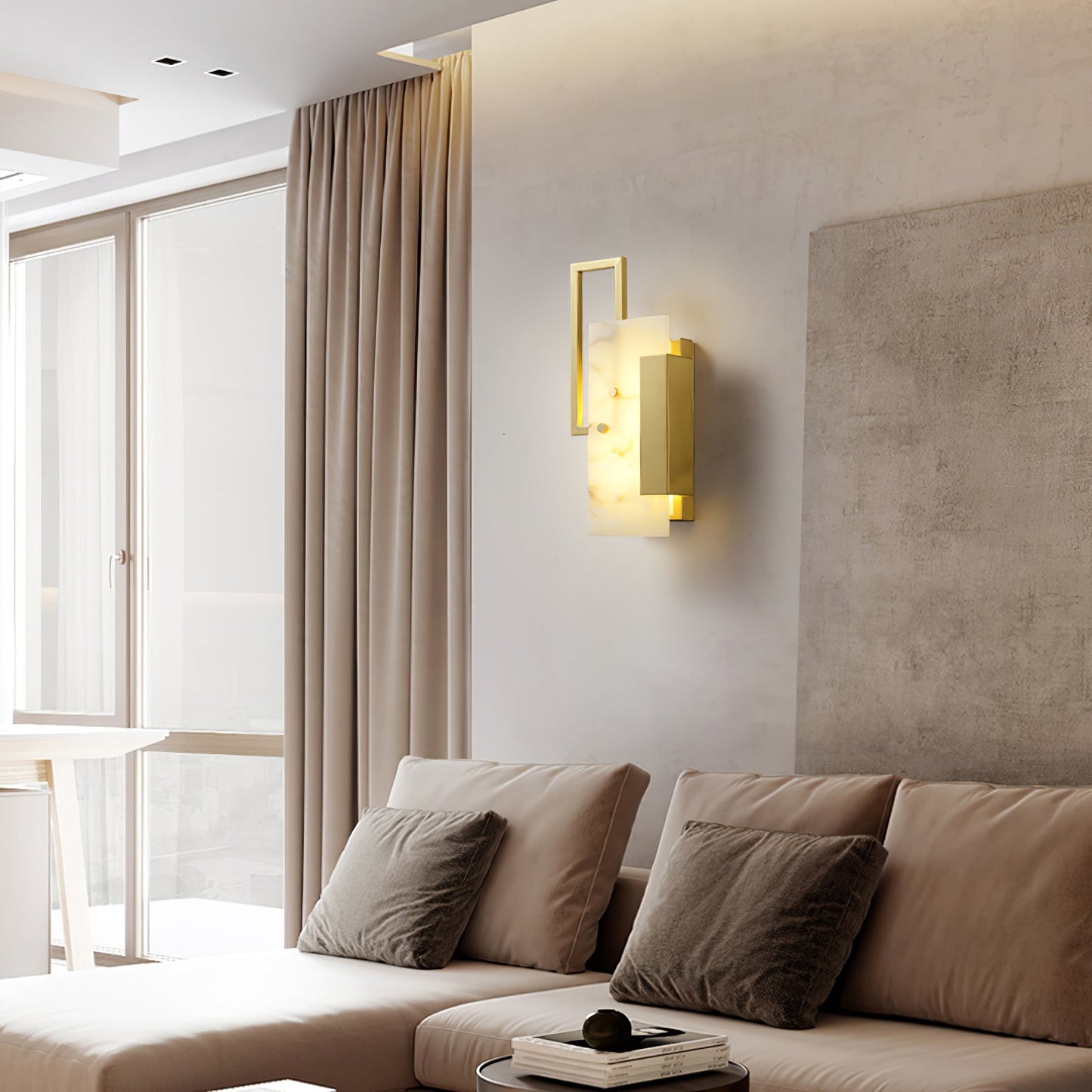 Alabaster Wall Sconce with Modern Craftsmanship