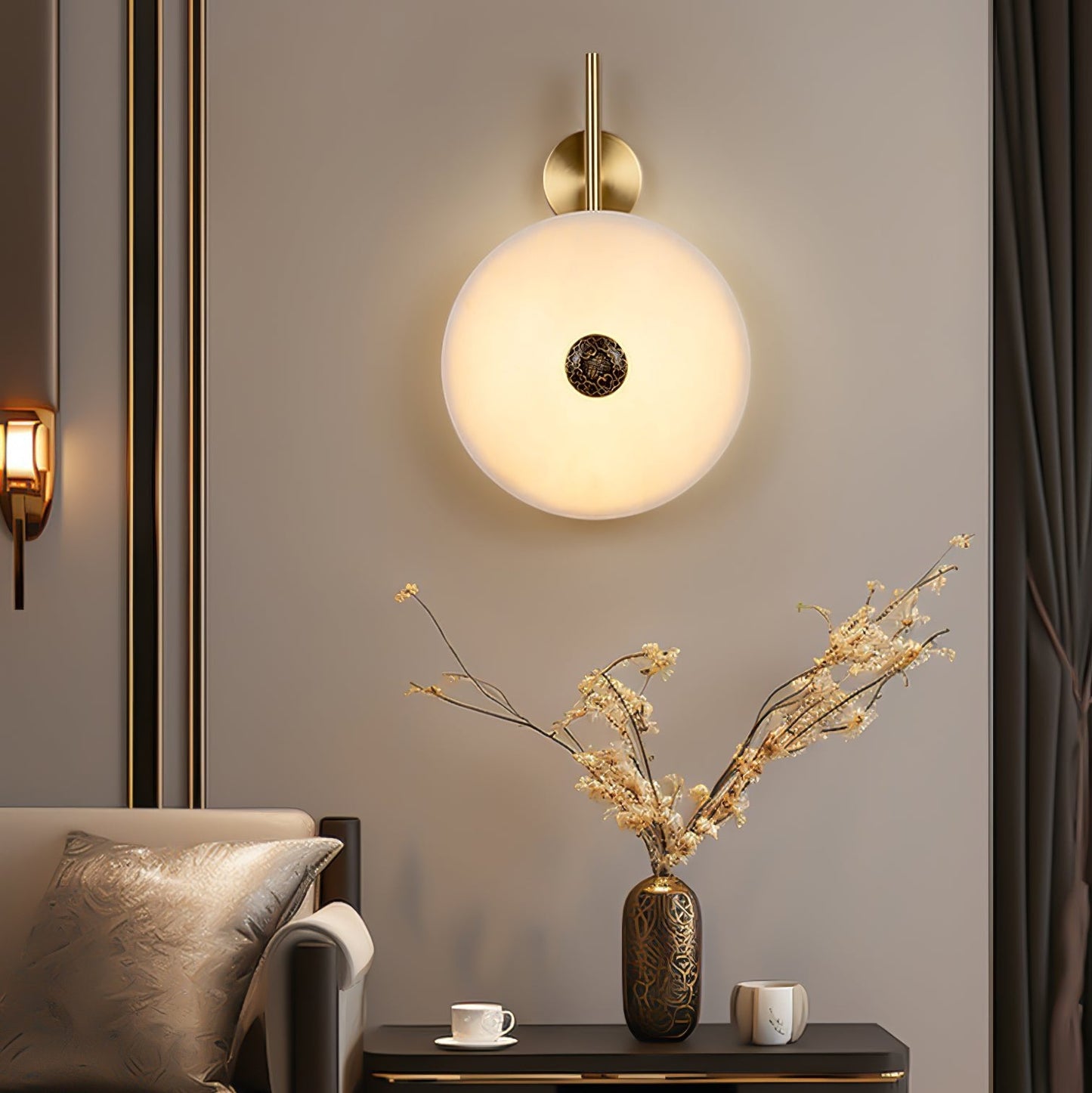 Alabaster Eclipse Wall Light by Vakkerlight