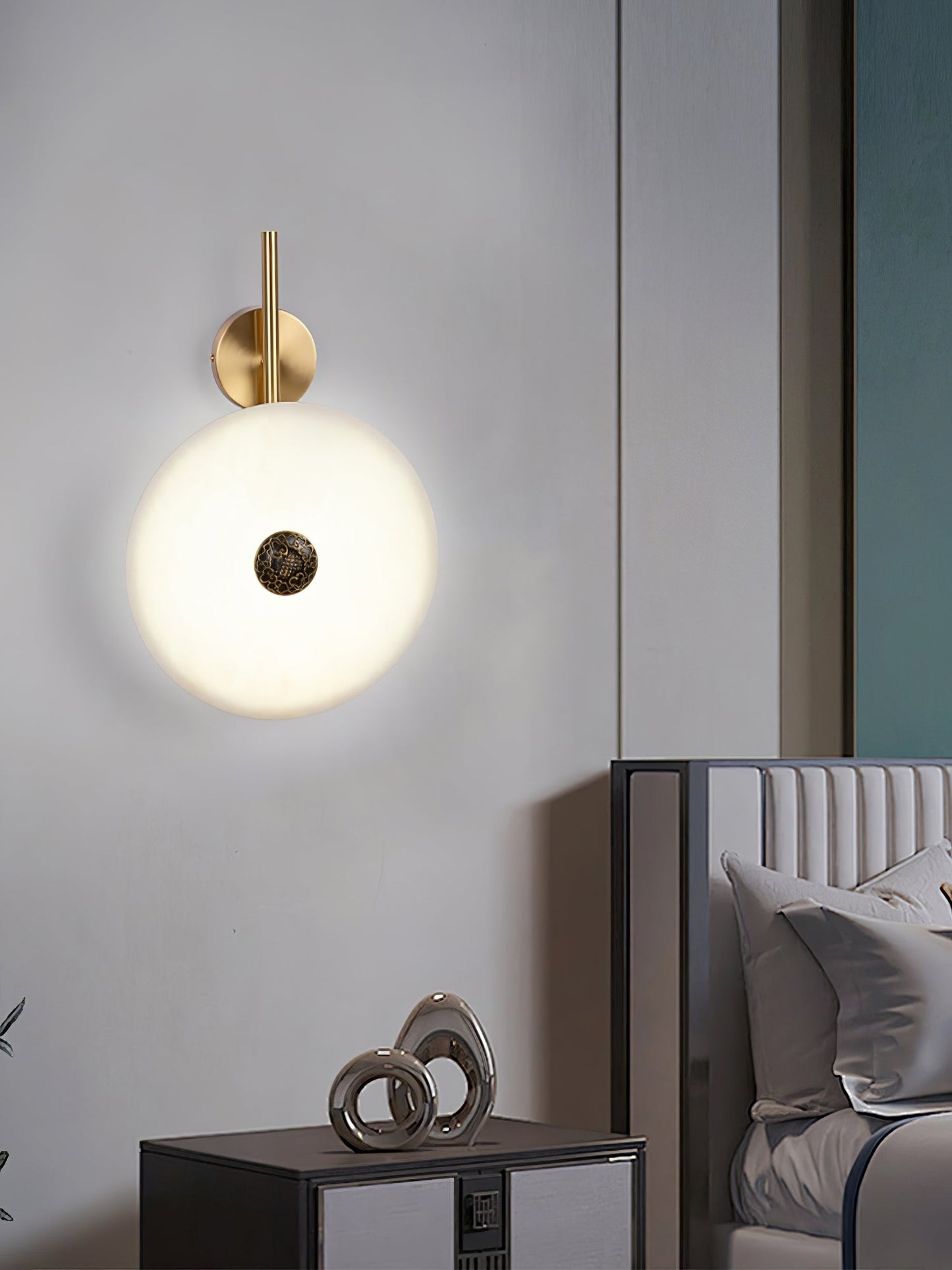 Alabaster Eclipse Wall Light by Vakkerlight