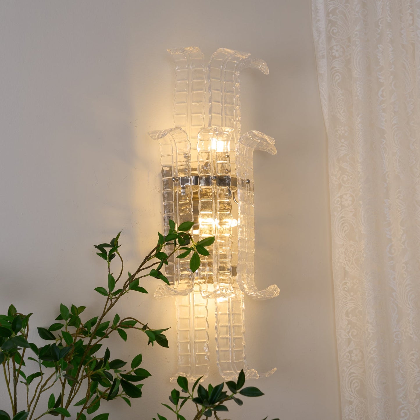 Ava Brass Wall Lamp with Alabaster Shade