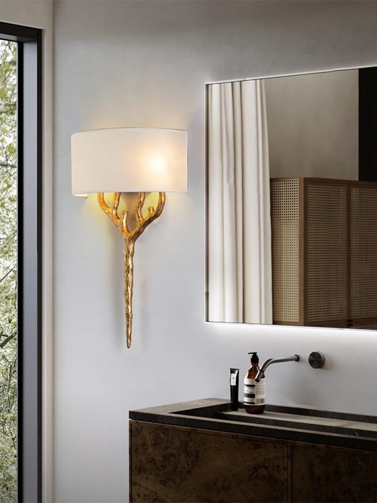 Brass Branch Wall Lamp - Elegant Tree Design