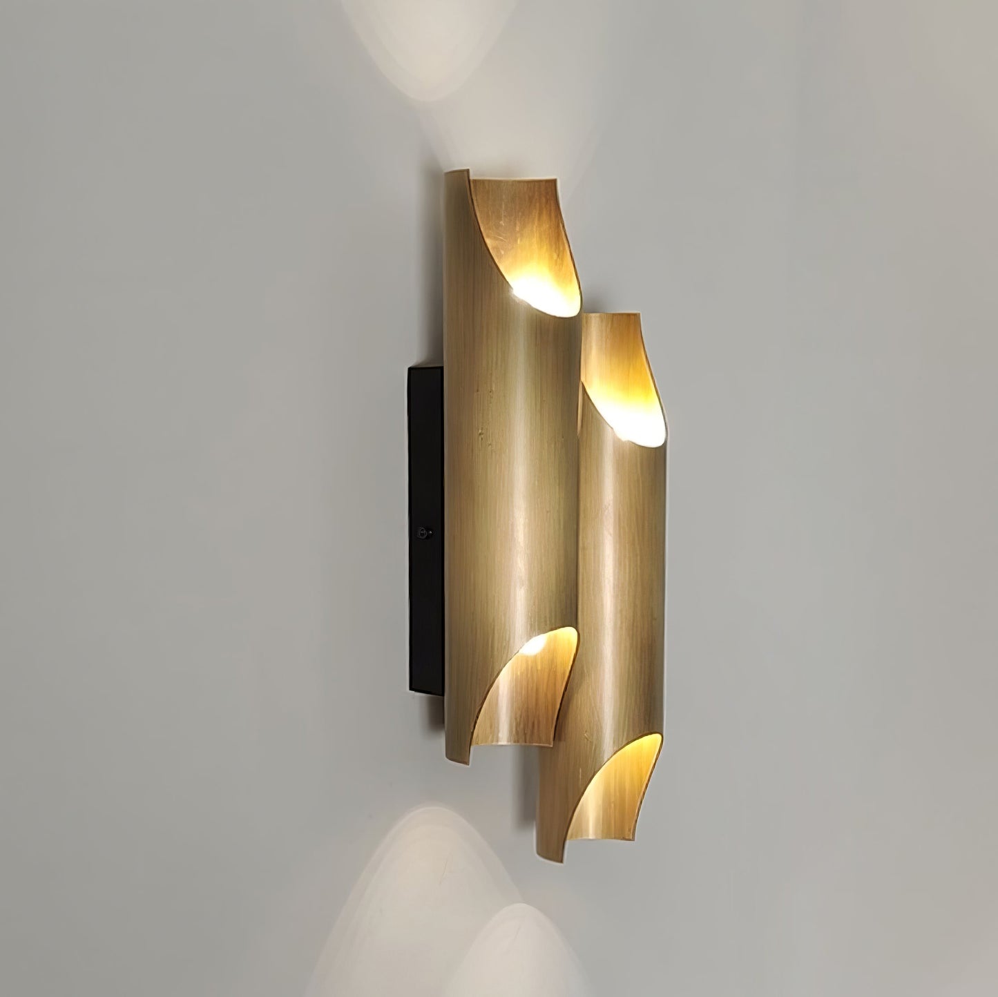Brass Branch Wall Lamp - Elegant Tree Design