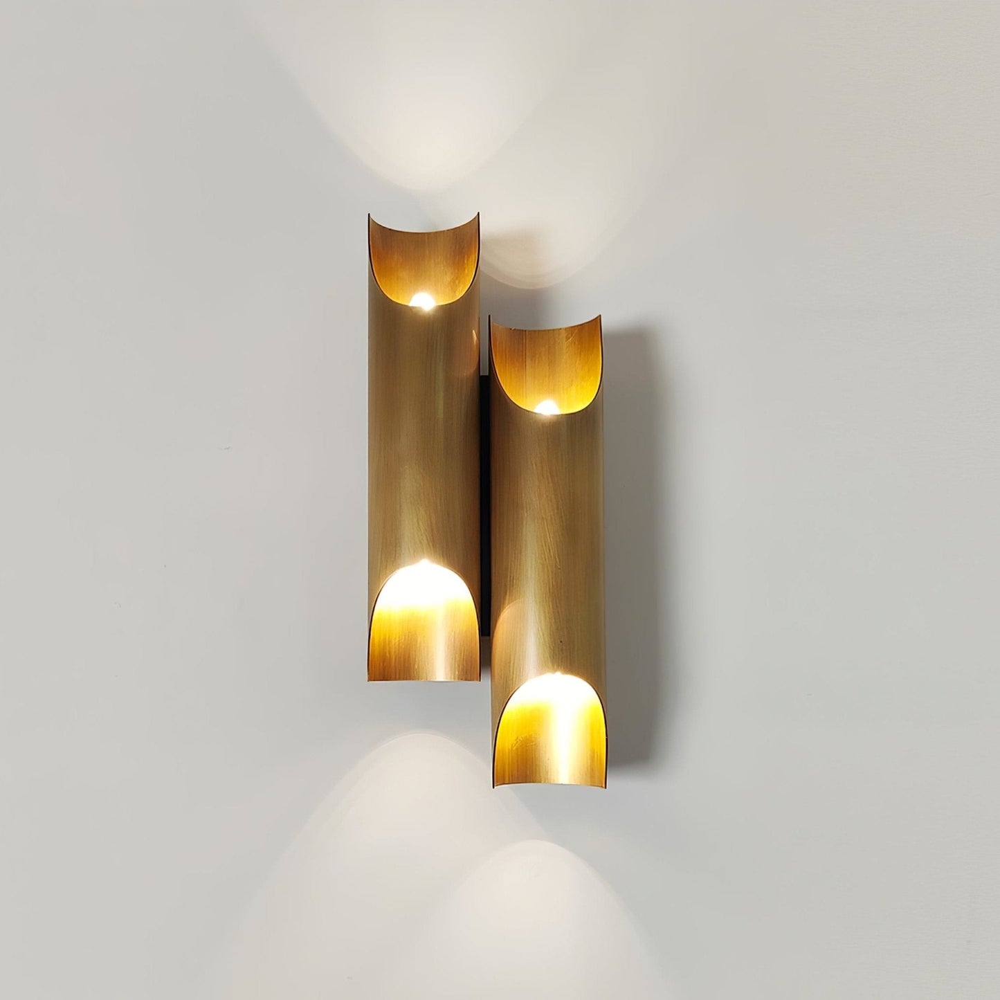 Brass Branch Wall Lamp - Elegant Tree Design