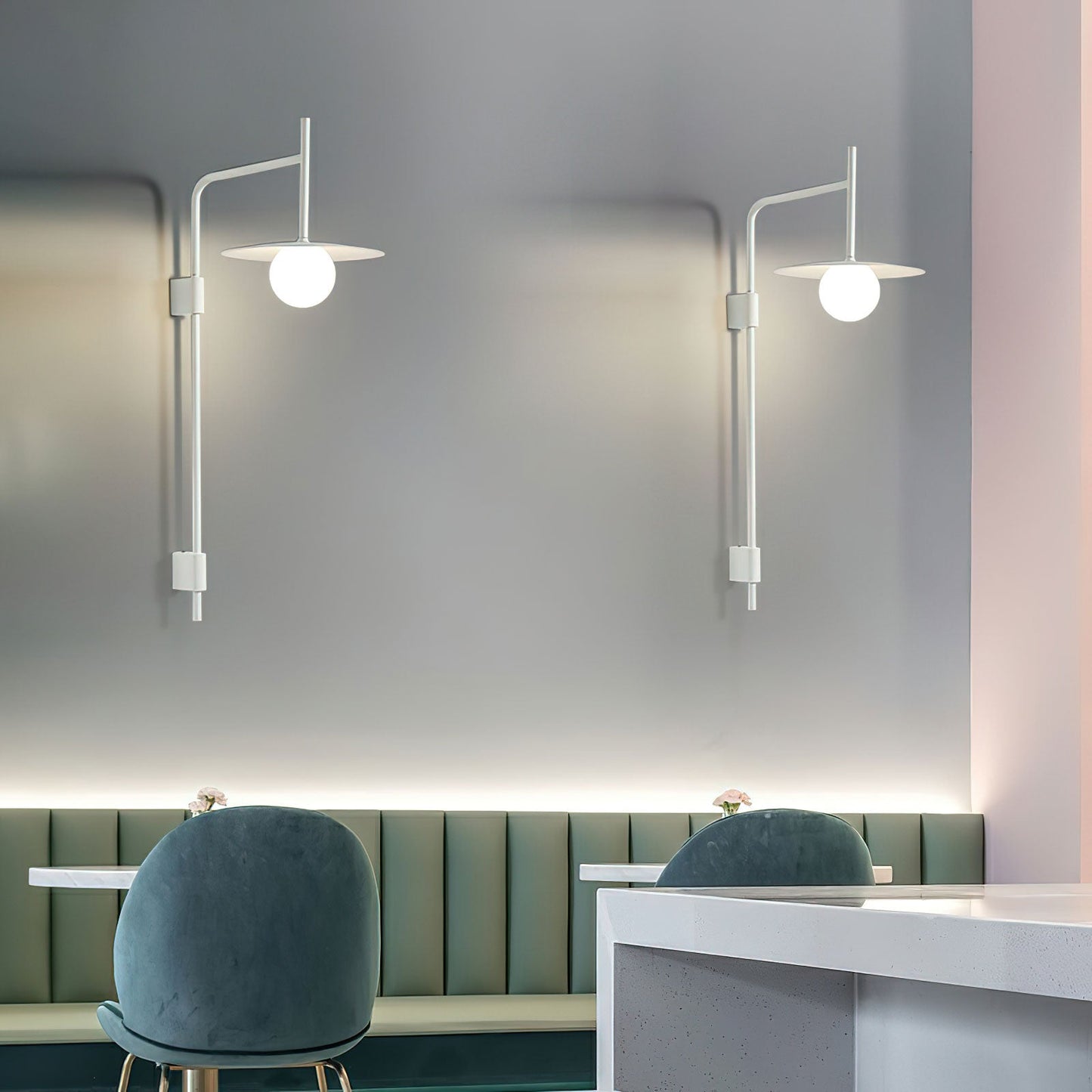 Gand Modern Chandelier with Metal and Acrylic Design