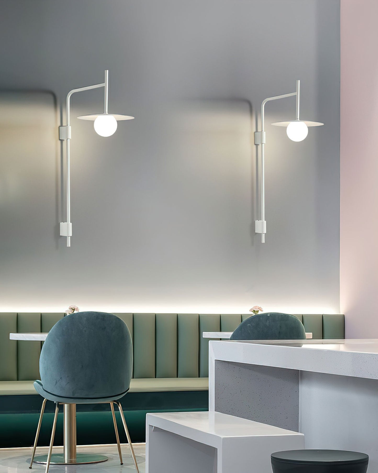 Gand Modern Chandelier with Metal and Acrylic Design