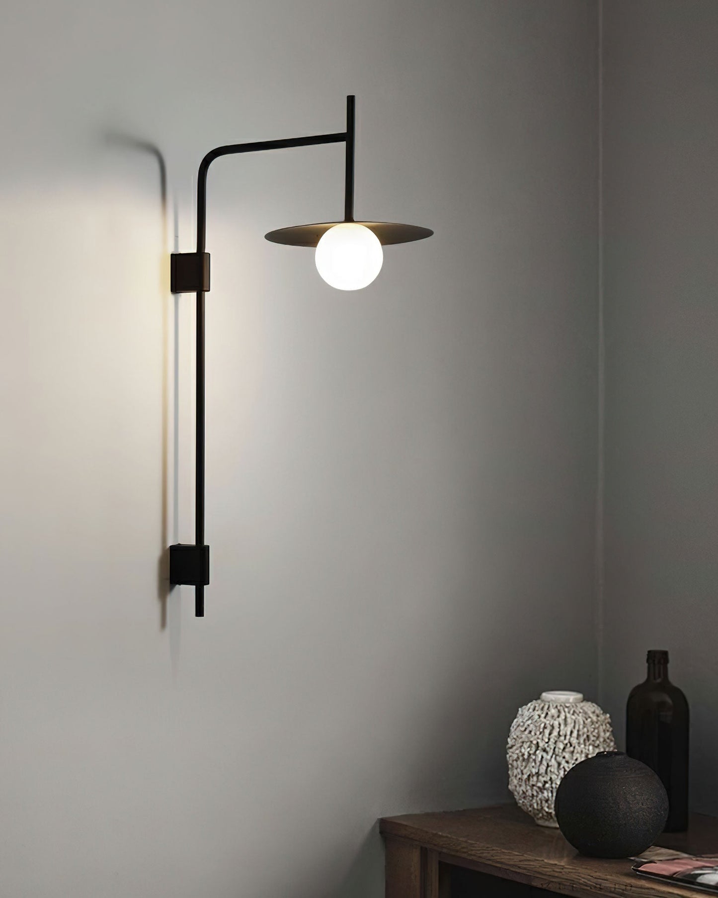 Gand Modern Chandelier with Metal and Acrylic Design