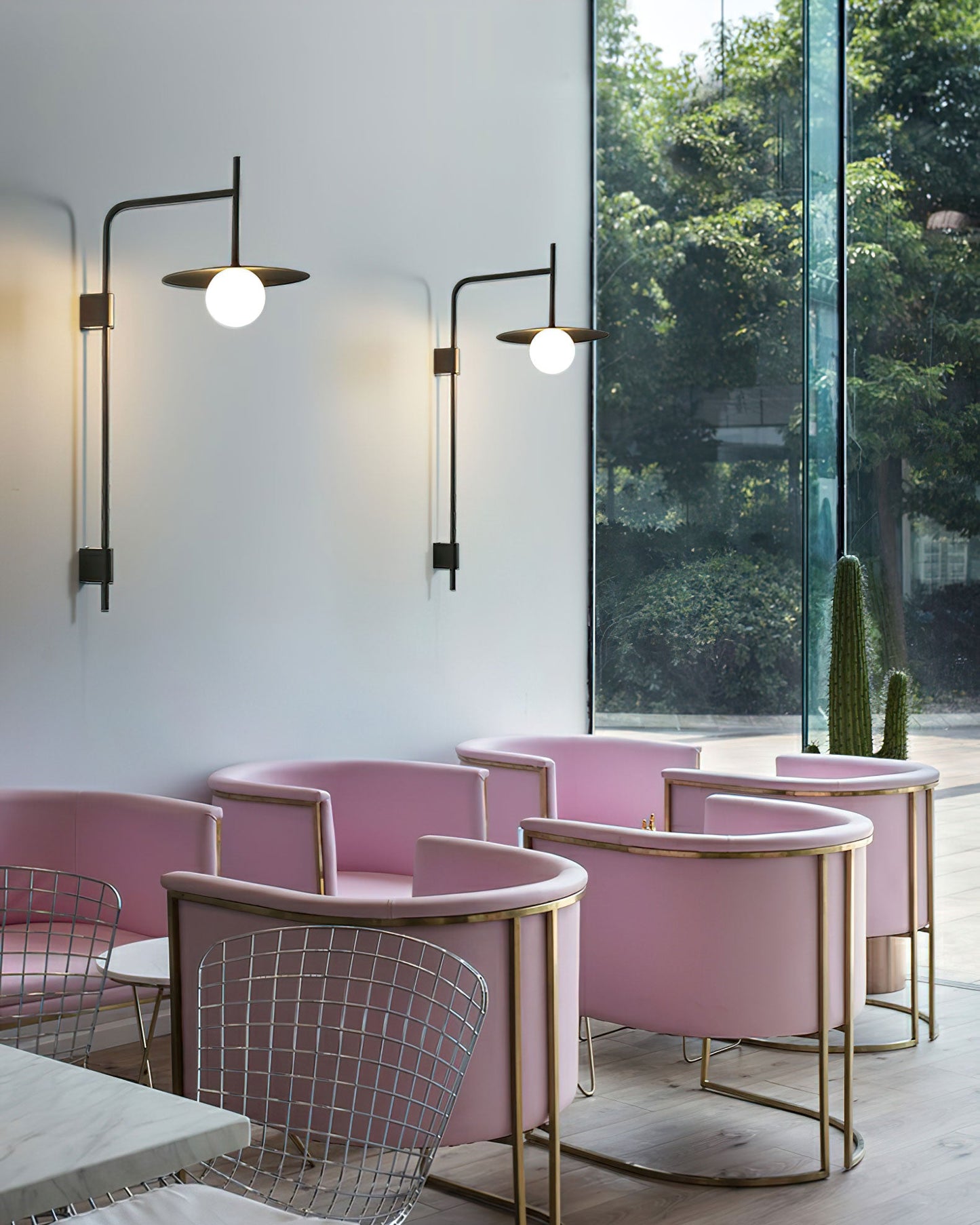 Gand Modern Chandelier with Metal and Acrylic Design