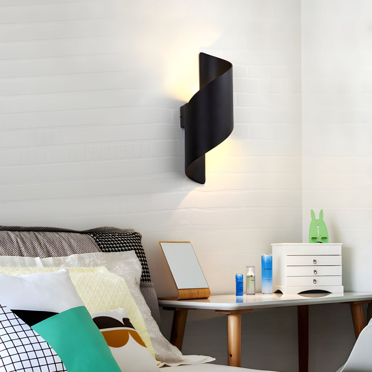 Lila Wall Lamp with Black and Gold Swirl Design