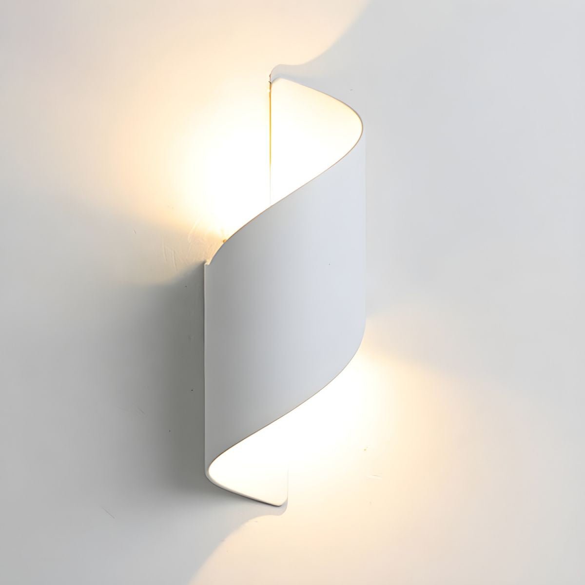 Lila Wall Lamp with Black and Gold Swirl Design