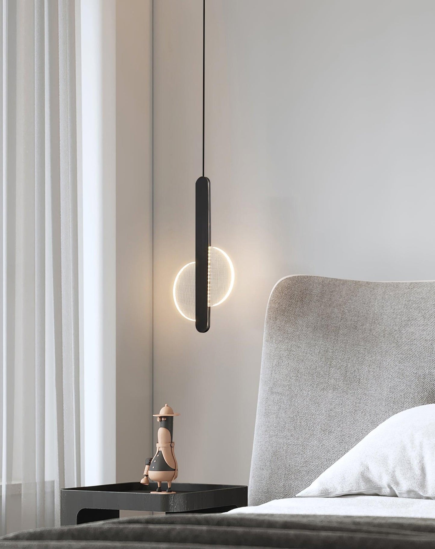 Modern Loomis Pendant Lamp with Brass & Black Finishes