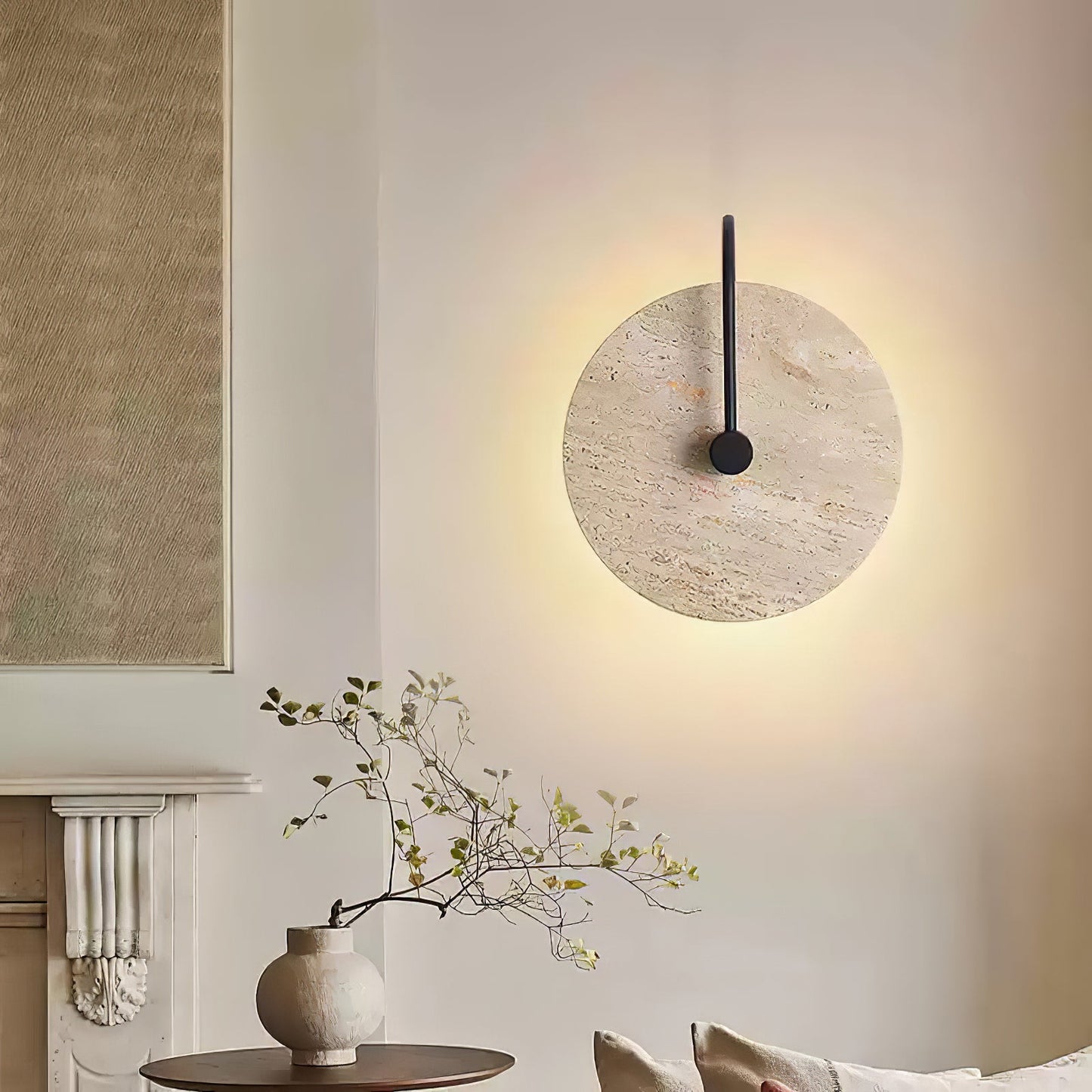 Resin Ribbed Wall Lamp for Modern Spaces