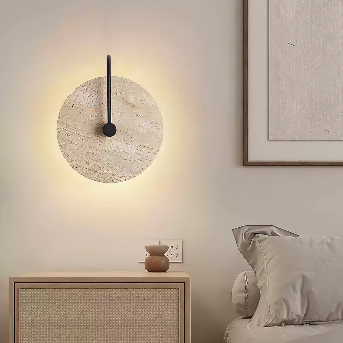 Resin Ribbed Wall Lamp for Modern Spaces