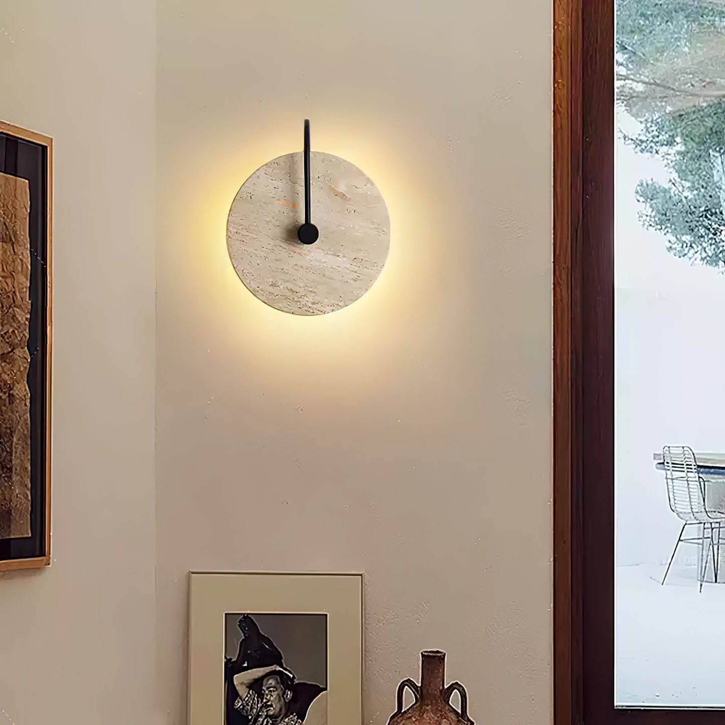 Resin Ribbed Wall Lamp for Modern Spaces