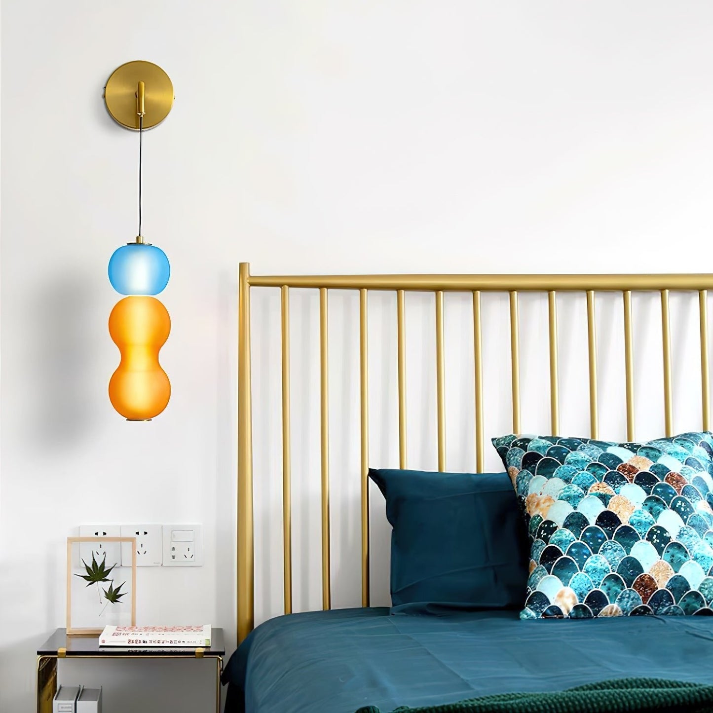 Surge LED Wall Lamp, Indoor Use