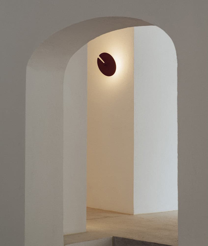 Symphony Wall Lamp - Versatile Lighting