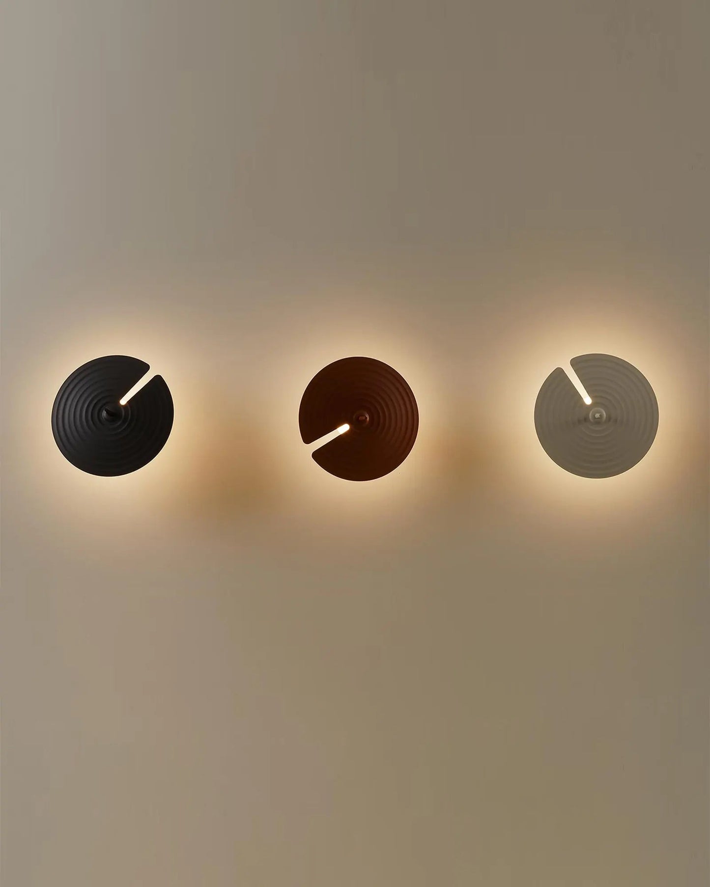 Symphony Wall Lamp - Versatile Lighting