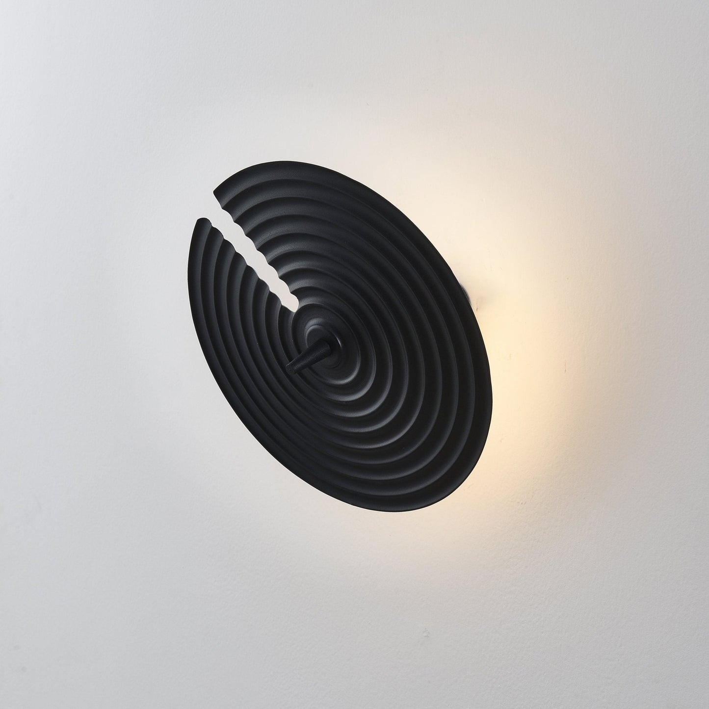 Symphony Wall Lamp - Versatile Lighting