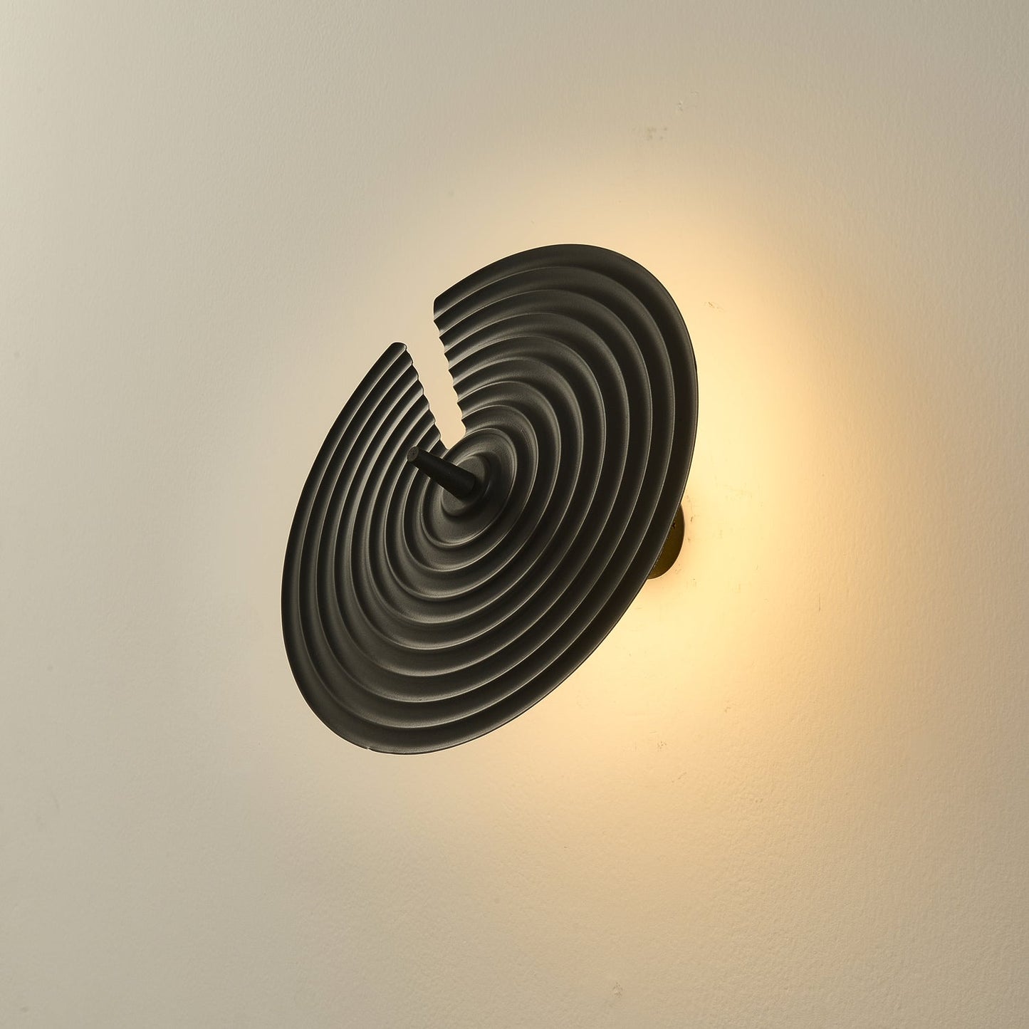 Symphony Wall Lamp - Versatile Lighting