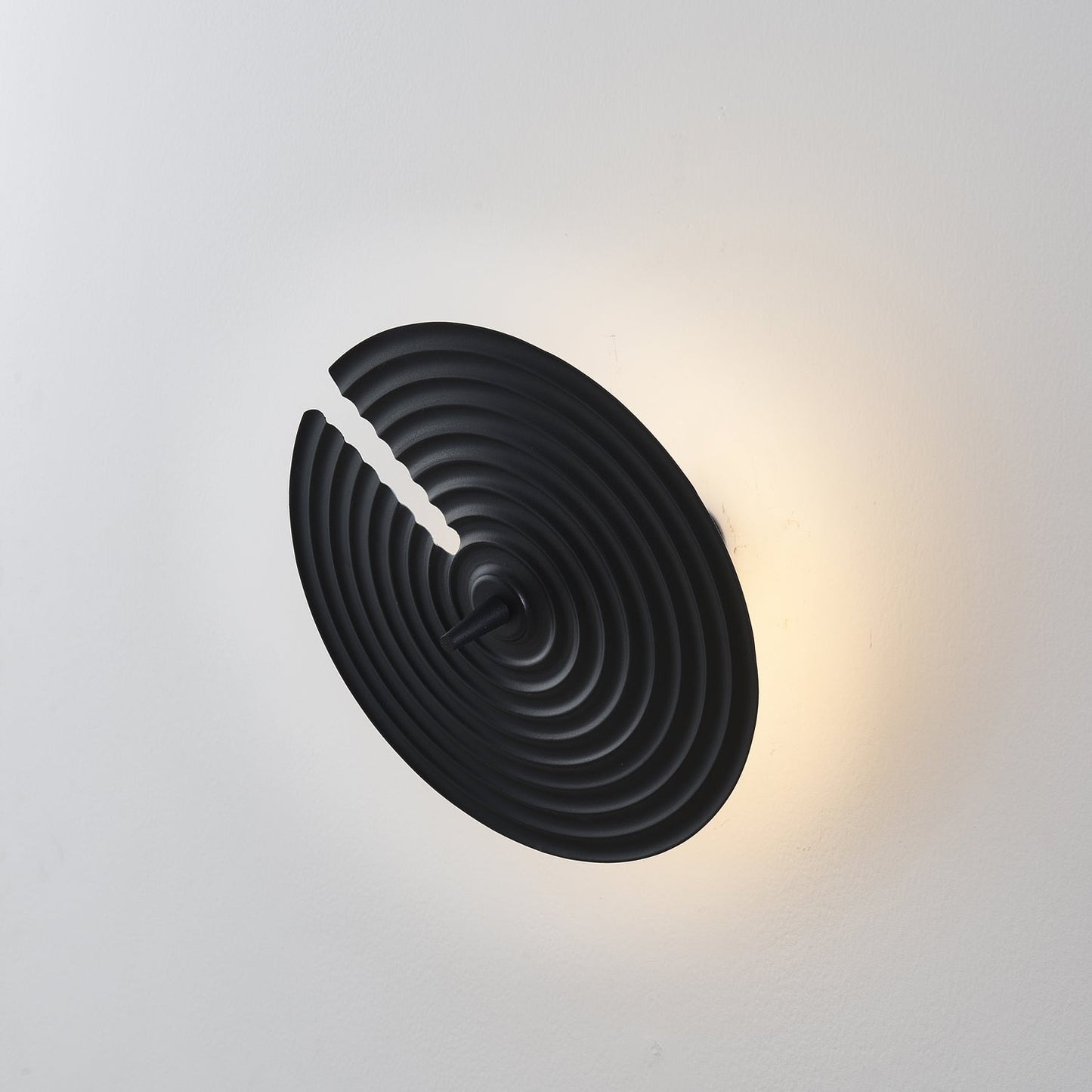 Symphony Wall Lamp - Versatile Lighting