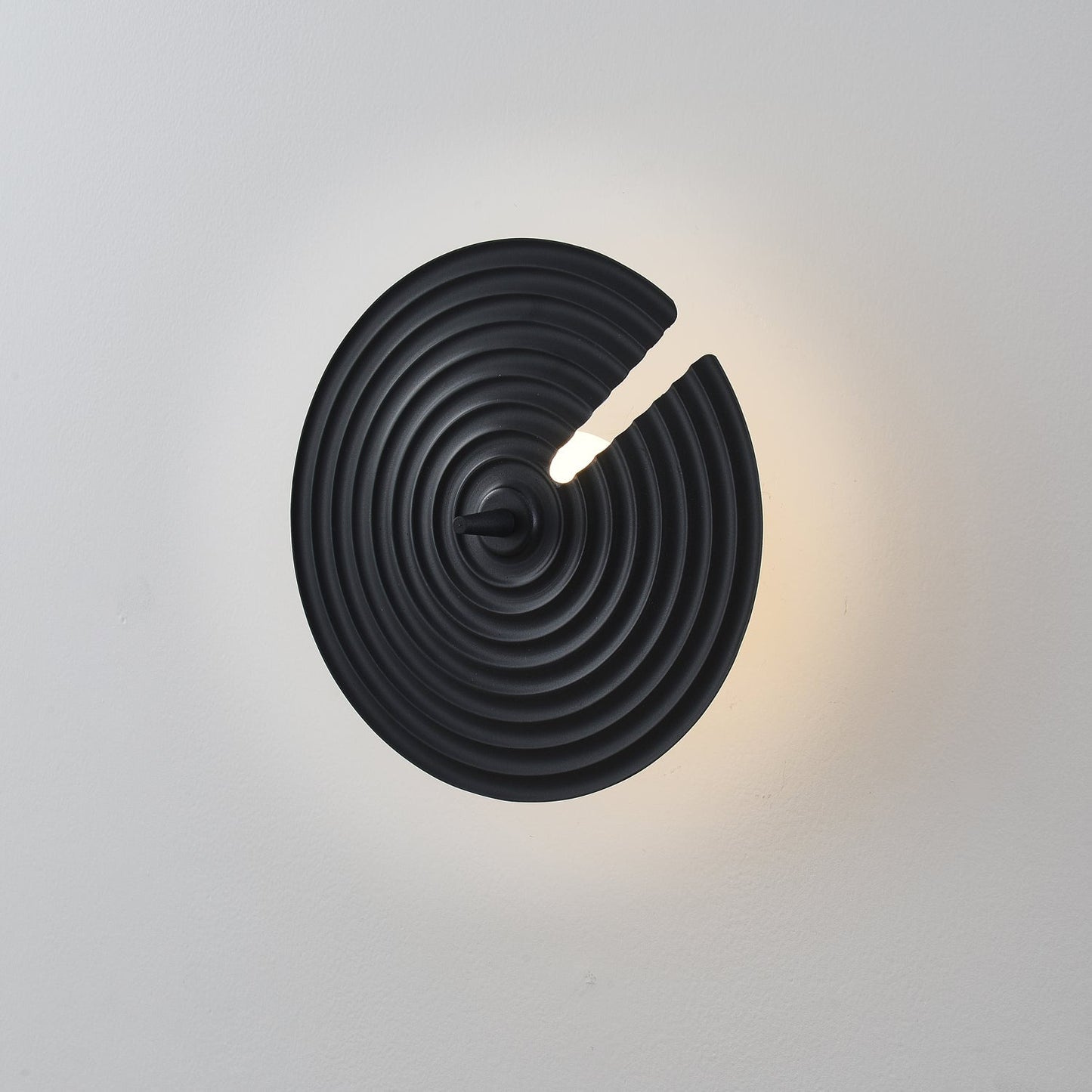 Symphony Wall Lamp - Versatile Lighting