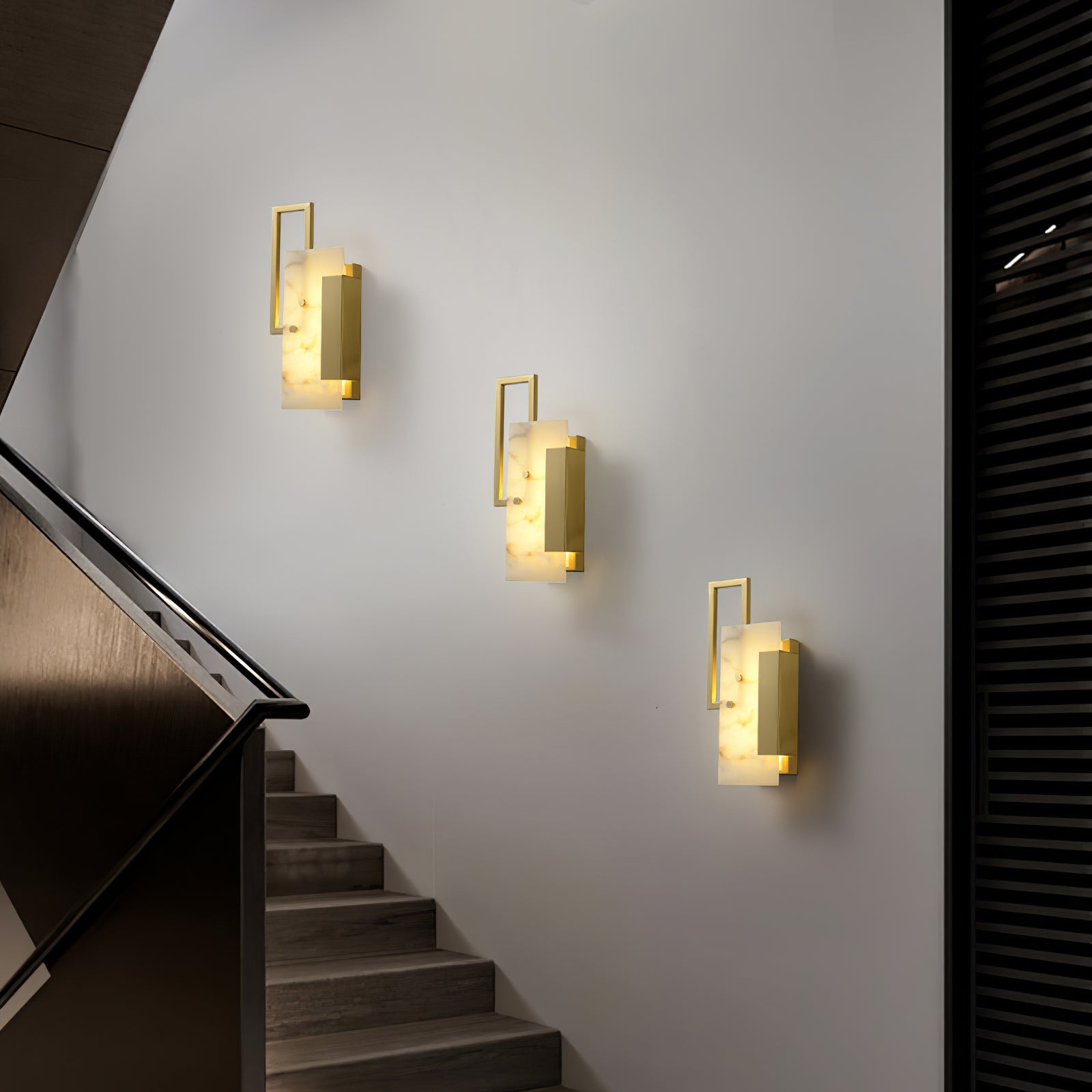 Alabaster Wall Sconce with Modern Craftsmanship