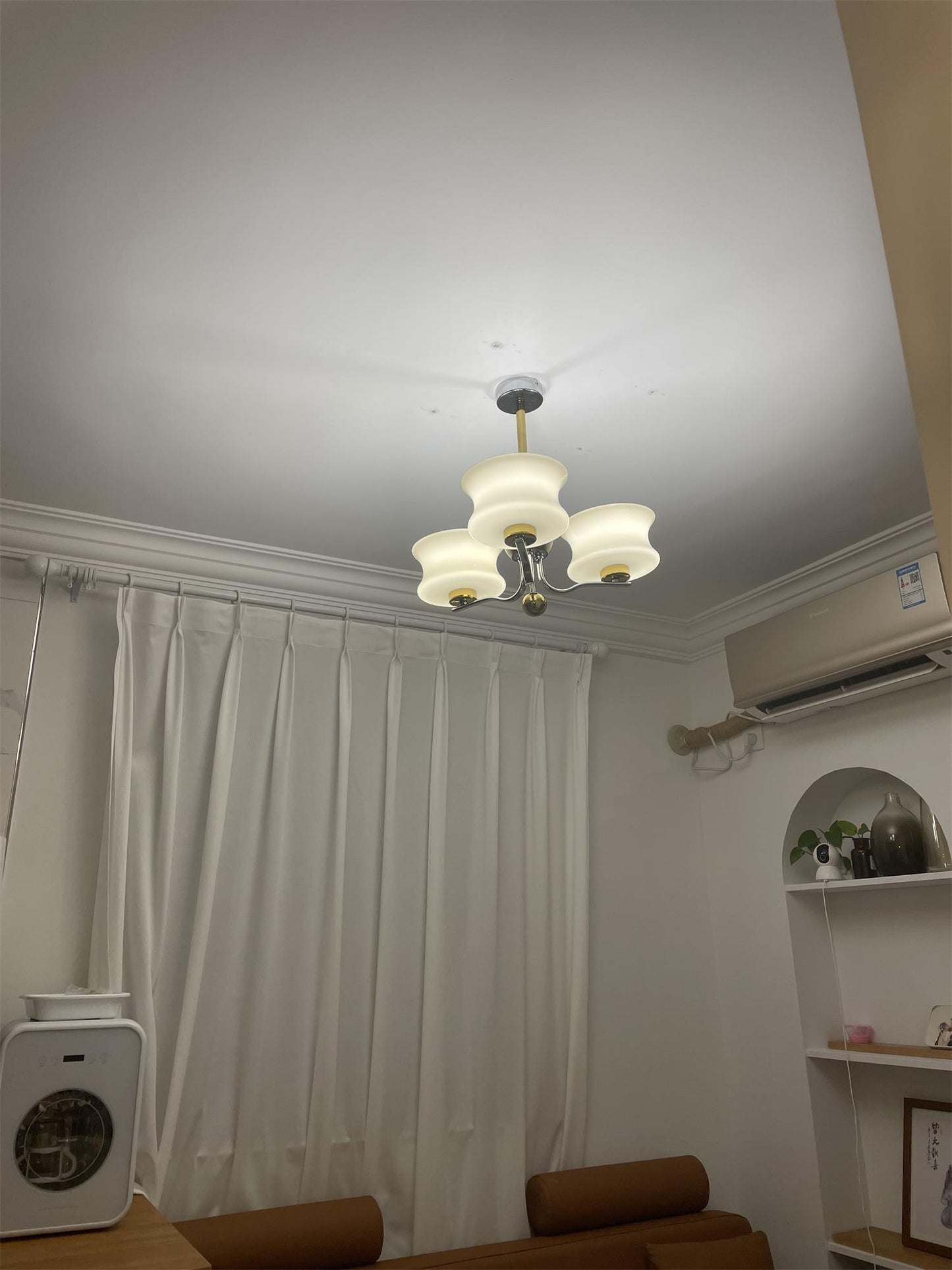 Anath Traditional Chandelier