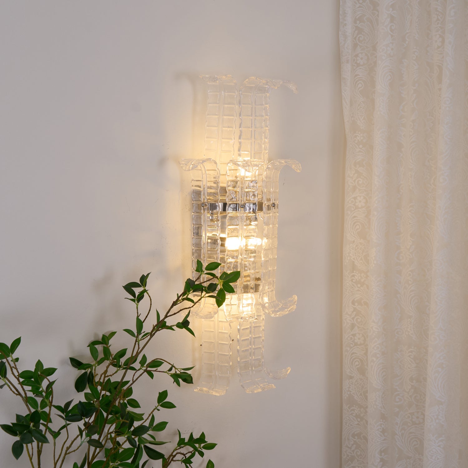 Ava Brass Wall Lamp with Alabaster Shade