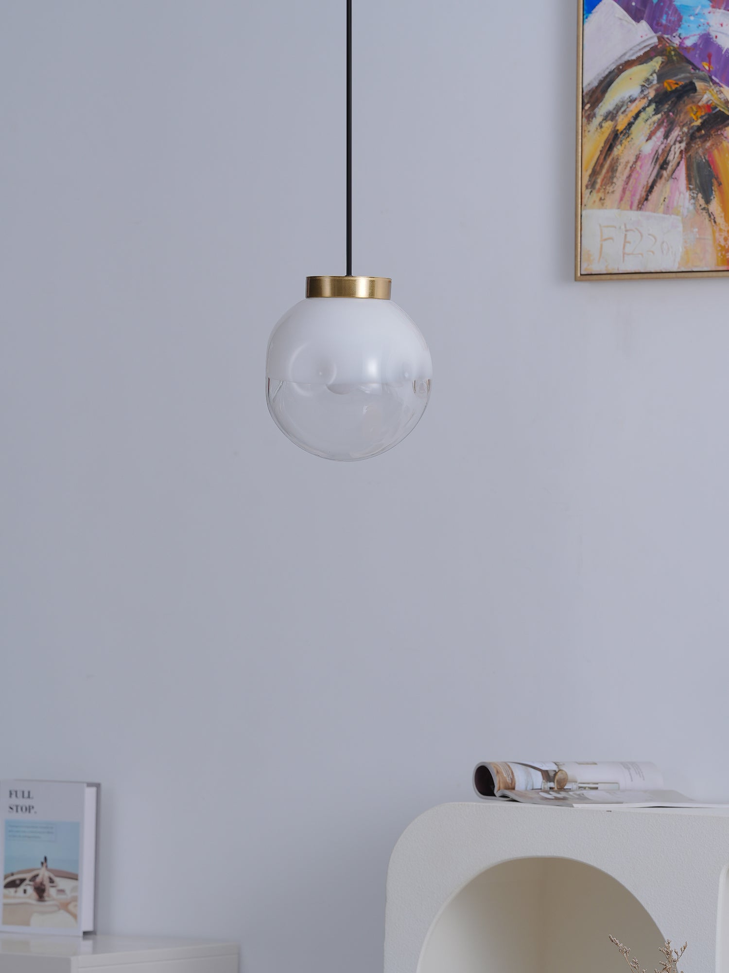 Ecar Gold Pendant Lamp with White Sphere