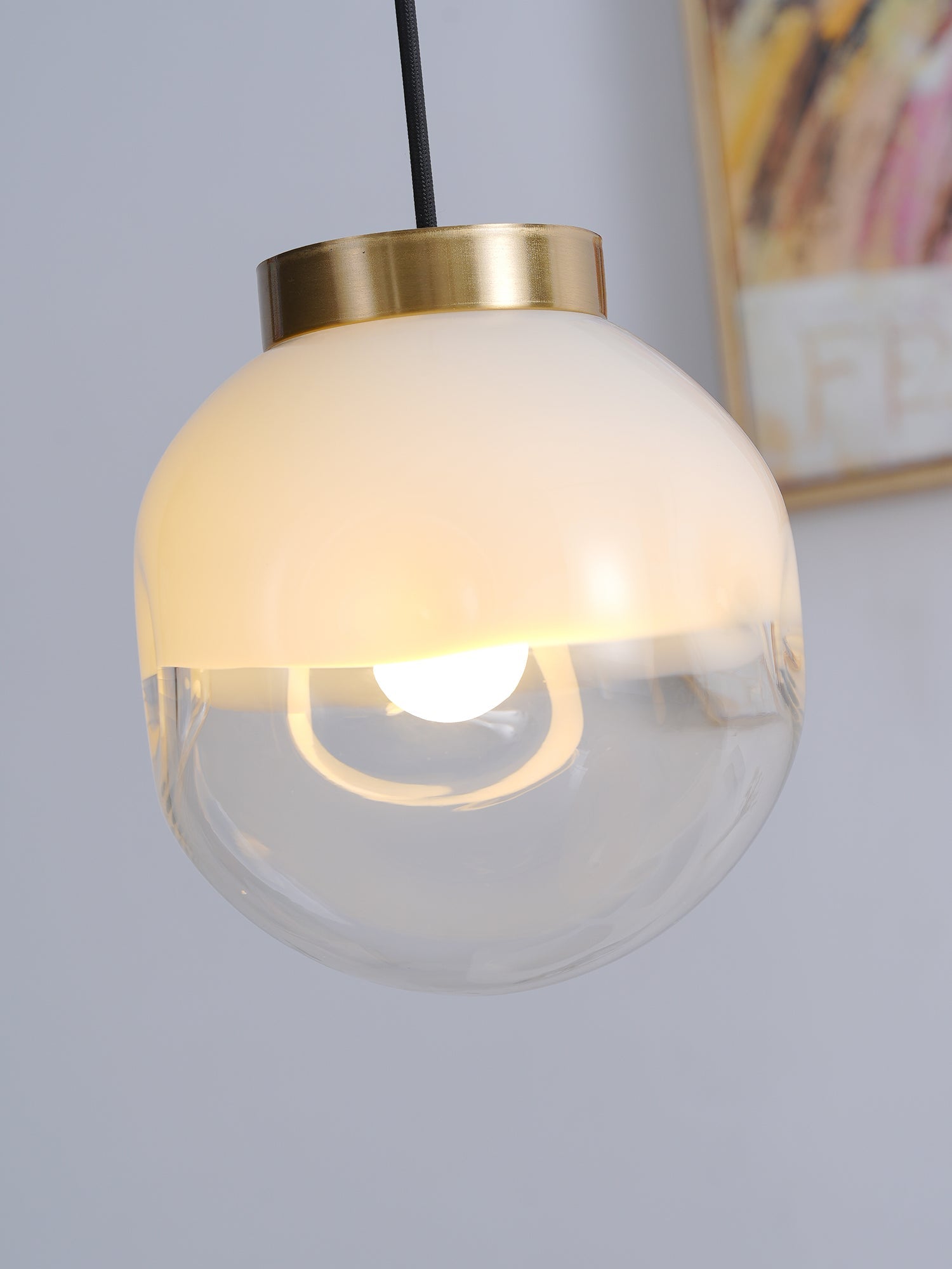 Ecar Gold Pendant Lamp with White Sphere