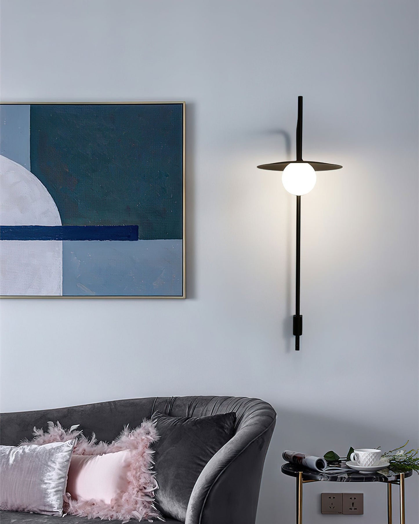 Gand Modern Chandelier with Metal and Acrylic Design