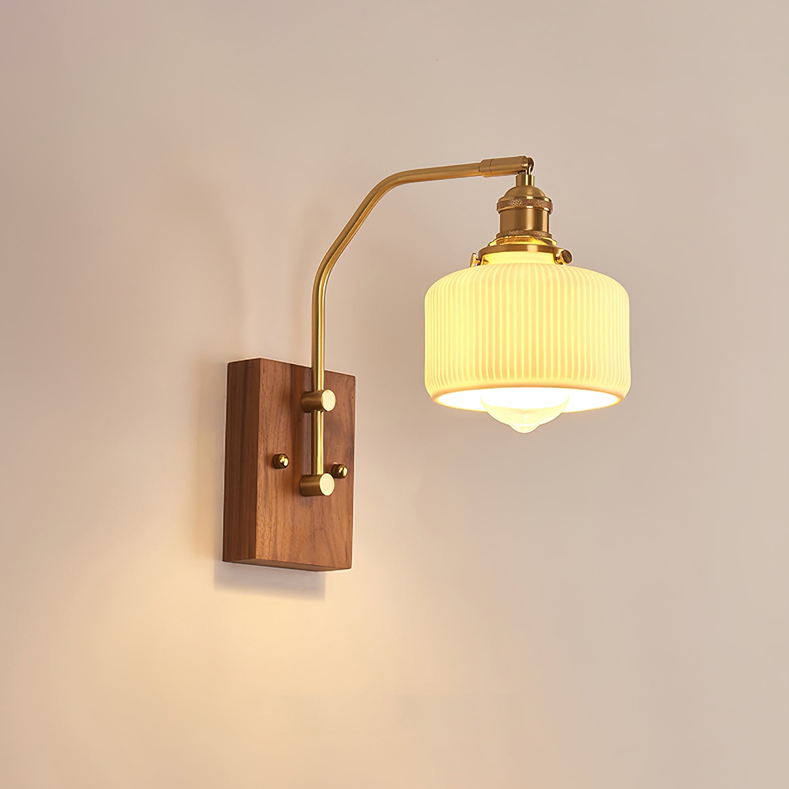 Heritage Walnut Wall Lamp, Walnut & Brass