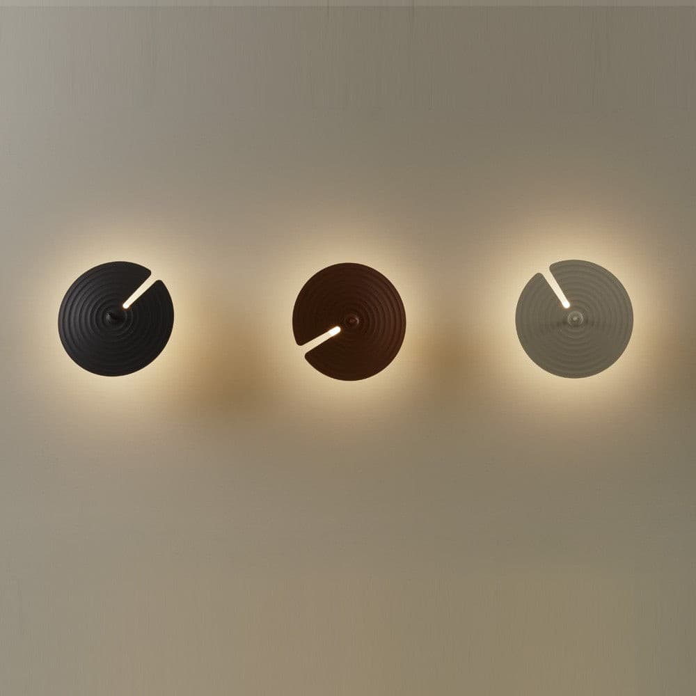 Symphony Wall Lamp - Versatile Lighting